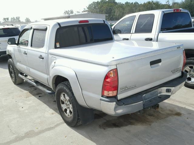 3TMJU62N86M026047 - 2006 TOYOTA TACOMA DOU SILVER photo 3