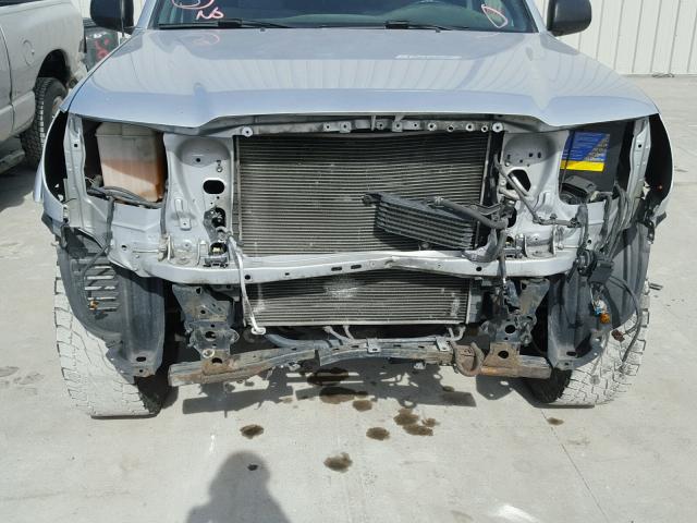 3TMJU62N86M026047 - 2006 TOYOTA TACOMA DOU SILVER photo 9