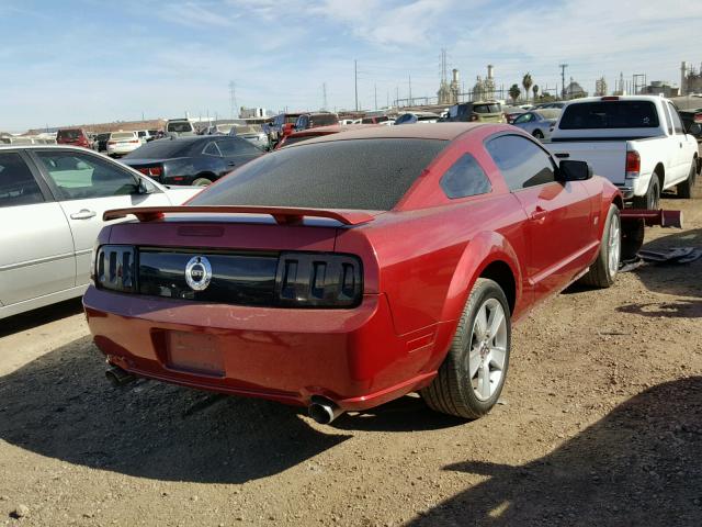 1ZVFT82H875245934 - 2007 FORD MUSTANG GT RED photo 4