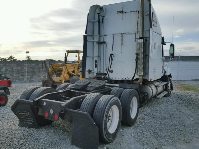 1FUJA6CVX7LX13937 - 2007 FREIGHTLINER CONVENTION WHITE photo 4