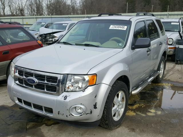 1FMCU93G79KB31261 - 2009 FORD ESCAPE XLT SILVER photo 2