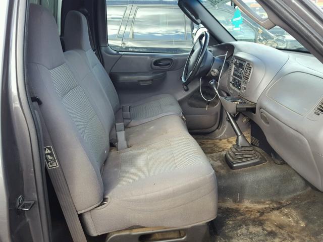 2FTRF17212CA86854 - 2002 FORD F150 GRAY photo 5