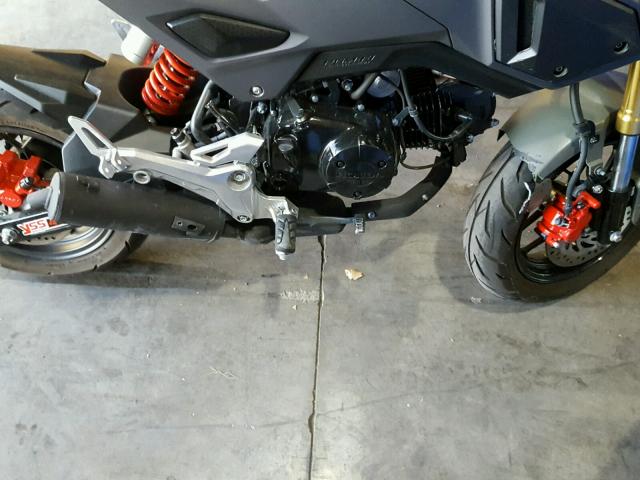 MLHJC6113H5205202 - 2017 HONDA GROM 125 GRAY photo 7