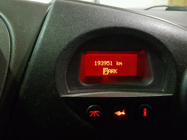 2G2WP522041233165 - 2004 PONTIAC GRAND PRIX WHITE photo 8