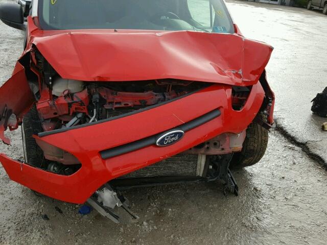 NM0LS7E74G1245763 - 2016 FORD TRANSIT CO RED photo 9