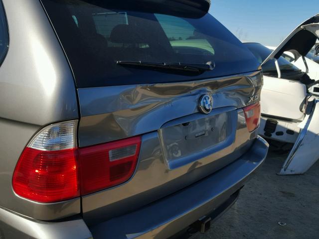 5UXFB53545LV19632 - 2005 BMW X5 4.4I GRAY photo 9