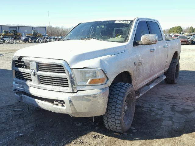 3D7UT2CLXBG625035 - 2011 DODGE RAM 2500 WHITE photo 2