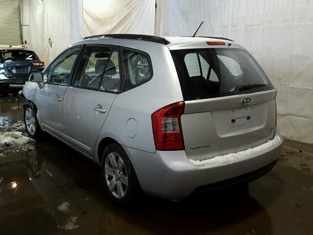 KNAFG526787179979 - 2008 KIA RONDO LX SILVER photo 3