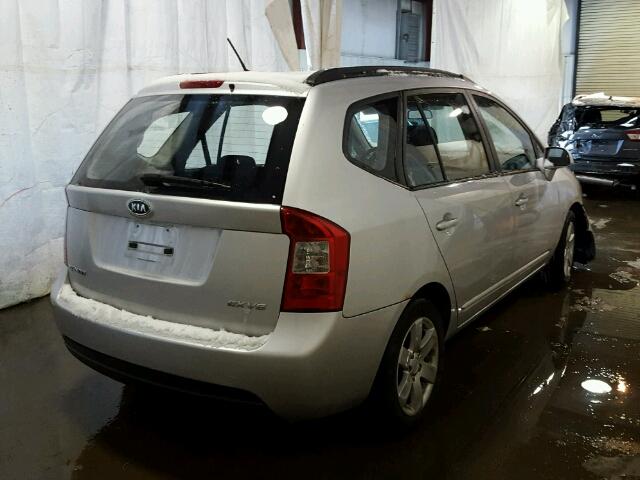 KNAFG526787179979 - 2008 KIA RONDO LX SILVER photo 4