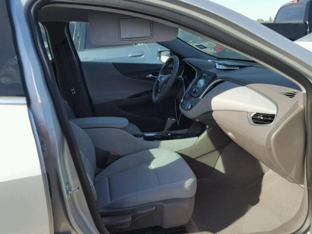 1G1ZB5STXHF255858 - 2017 CHEVROLET MALIBU LS 银色 照片 5