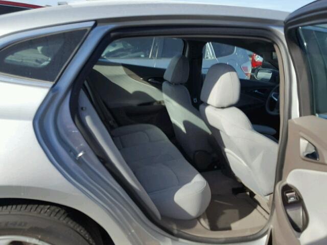 1G1ZB5STXHF255858 - 2017 CHEVROLET MALIBU LS 银色 照片 6