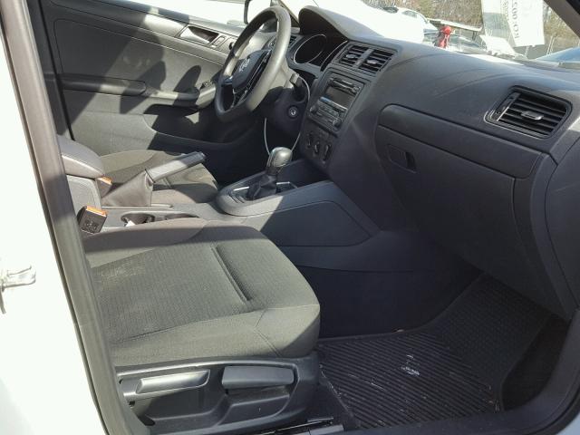 3VW2K7AJXFM417244 - 2015 VOLKSWAGEN JETTA BASE 白色 照片 5