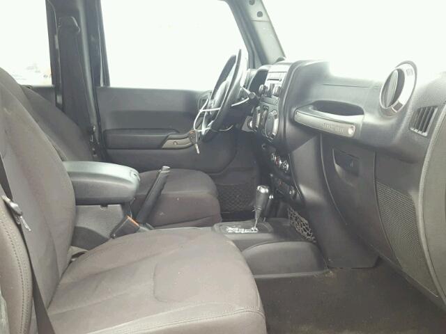 1C4BJWDG0DL535060 - 2013 JEEP WRANGLER U BLACK photo 5