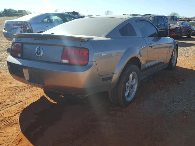 1ZVHT80N695133332 - 2009 FORD MUSTANG CHARCOAL photo 4