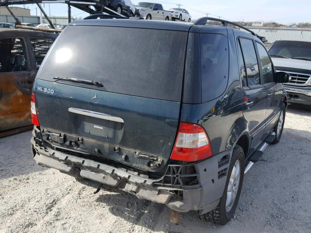 4JGAB75E52A350213 - 2002 MERCEDES-BENZ ML 500 BLACK photo 4