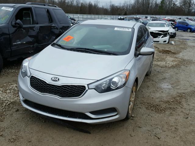 KNAFX4A67G5542464 - 2016 KIA FORTE LX SILVER photo 2