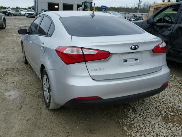 KNAFX4A67G5542464 - 2016 KIA FORTE LX SILVER photo 3