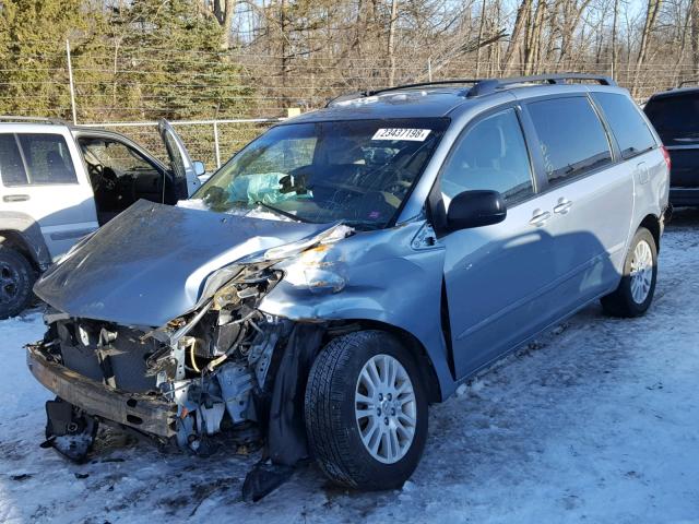 5TDBK23C87S008598 - 2007 TOYOTA SIENNA LE GRAY photo 2