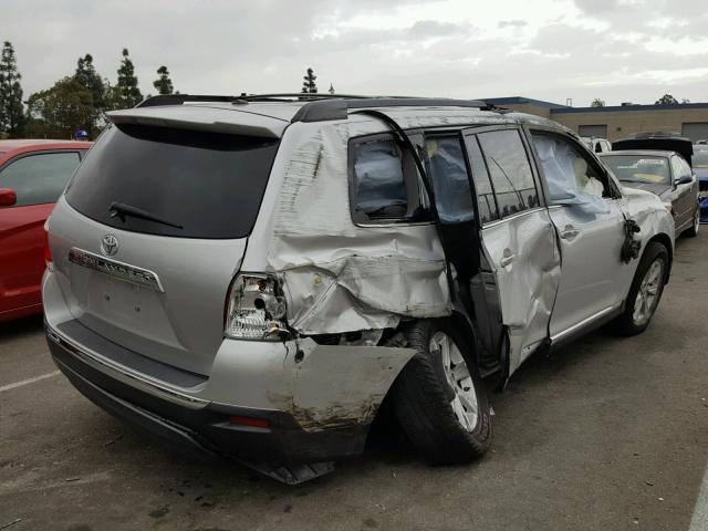 5TDZK3EH5BS027342 - 2011 TOYOTA HIGHLANDER SILVER photo 4