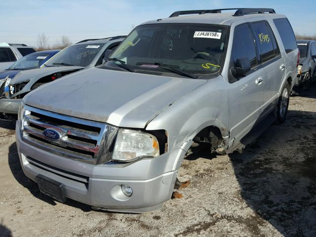 1FMJU1G53AEB65203 - 2010 FORD EXPEDITION SILVER photo 2