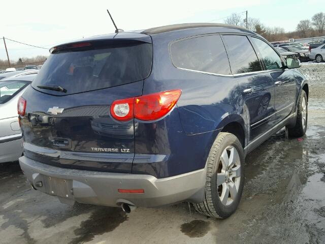 1GNLVHED2AS122350 - 2010 CHEVROLET TRAVERSE L BLUE photo 4
