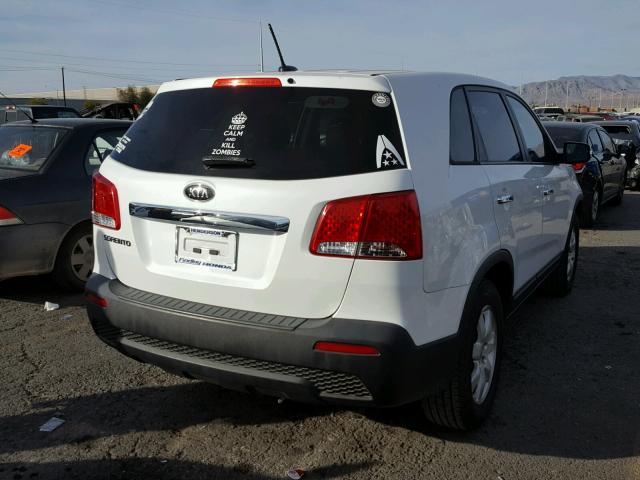 5XYKT3A17CG290390 - 2012 KIA SORENTO BA WHITE photo 4