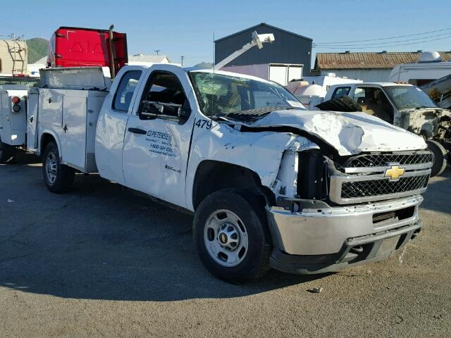 1GB2CVCG3BZ458608 - 2011 CHEVROLET SILVERADO WHITE photo 1