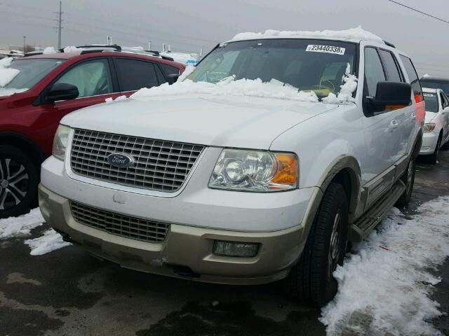 1FMFU18546LA12255 - 2006 FORD EXPEDITION WHITE photo 2