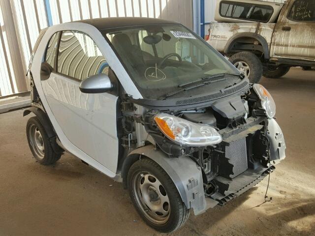 WMEEJ3BA1DK623441 - 2013 SMART FORTWO PUR WHITE photo 1