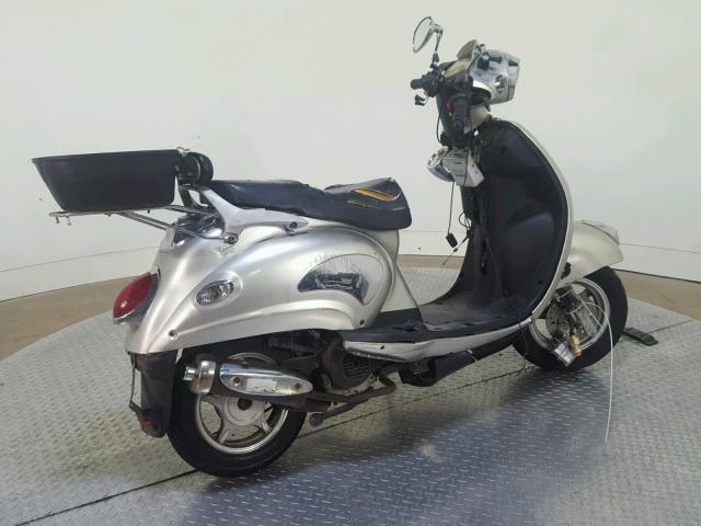 L9NTEACWXC1000060 - 2013 TAO SCOOTER SILVER photo 8
