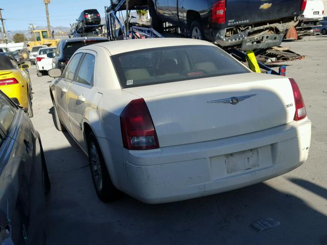 2C3KA43R26H471633 - 2006 CHRYSLER 300 WHITE photo 3