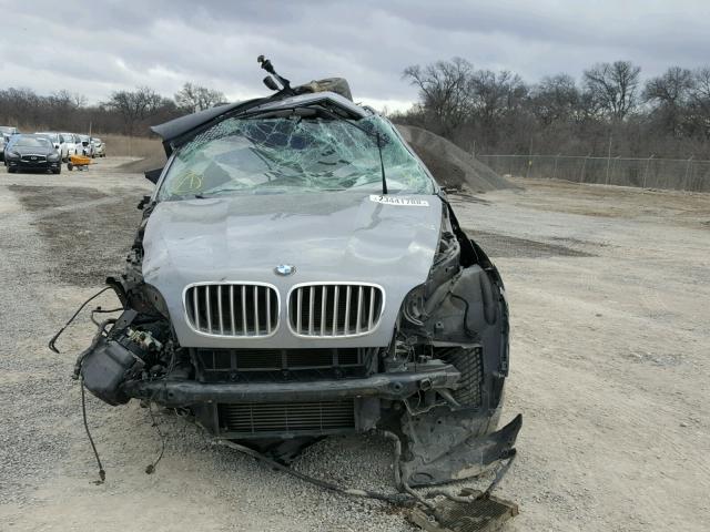 5UXFF03599LJ96000 - 2009 BMW X5 XDRIVE3 GRAY photo 9