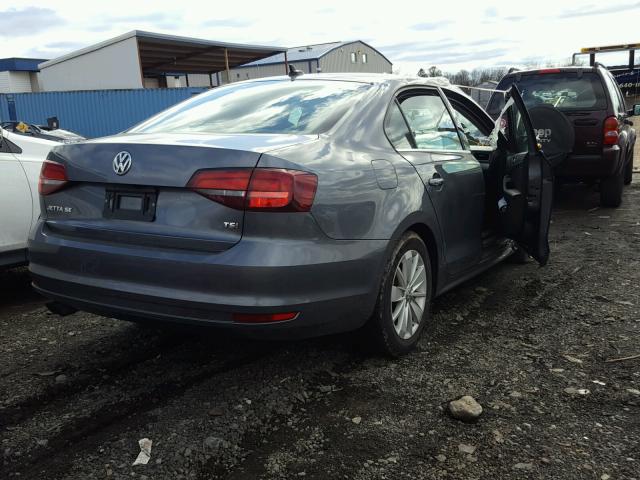 3VWD67AJ0GM243621 - 2016 VOLKSWAGEN JETTA SE GRAY photo 4