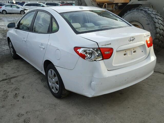 KMHDU46D58U413880 - 2008 HYUNDAI ELANTRA GL WHITE photo 3