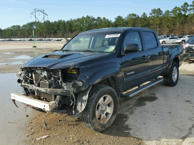 5TEKU72N35Z137987 - 2005 TOYOTA TACOMA DOU BLACK photo 2