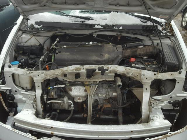 5FNRL18684B107687 - 2004 HONDA ODYSSEY EX SILVER photo 7