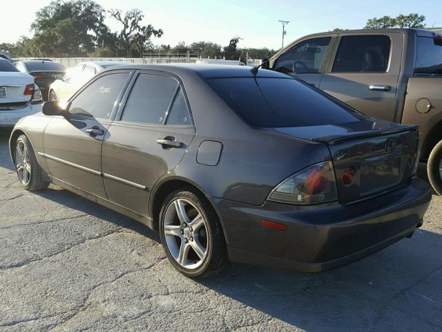 JTHBD192130066728 - 2003 LEXUS IS 300 GRAY photo 3