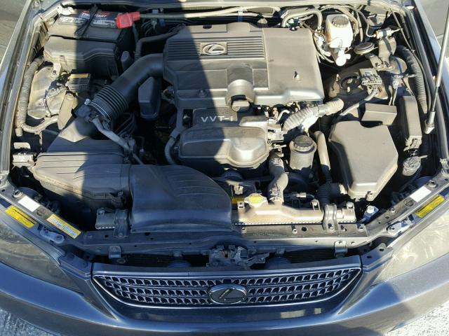 JTHBD192130066728 - 2003 LEXUS IS 300 GRAY photo 7