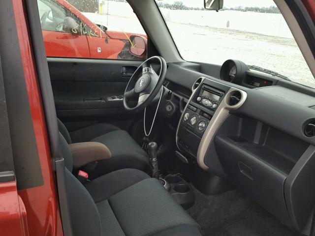 JTLKT334664103896 - 2006 TOYOTA SCION XB MAROON photo 5