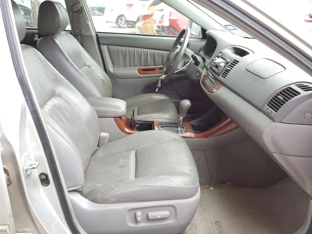 4T1BF32K74U581255 - 2004 TOYOTA CAMRY LE ვერცხლისფერი ფოტო 5