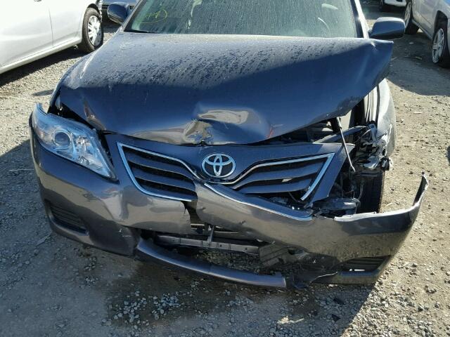 4T4BF3EK8BR219241 - 2011 TOYOTA CAMRY/SE/L CHARCOAL photo 7