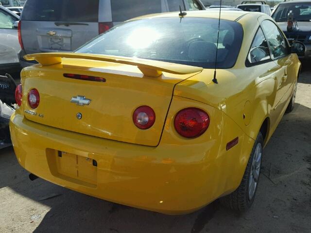 1G1AS18H297134715 - 2009 CHEVROLET COBALT YELLOW photo 4