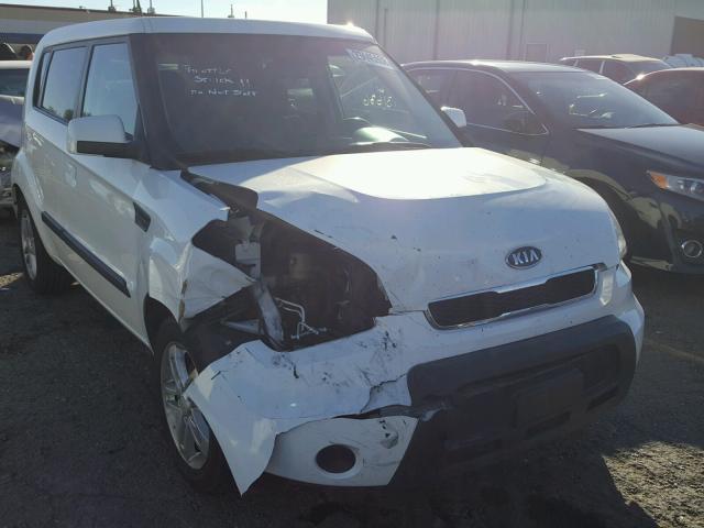 KNDJT2A24A7057396 - 2010 KIA SOUL WHITE photo 1