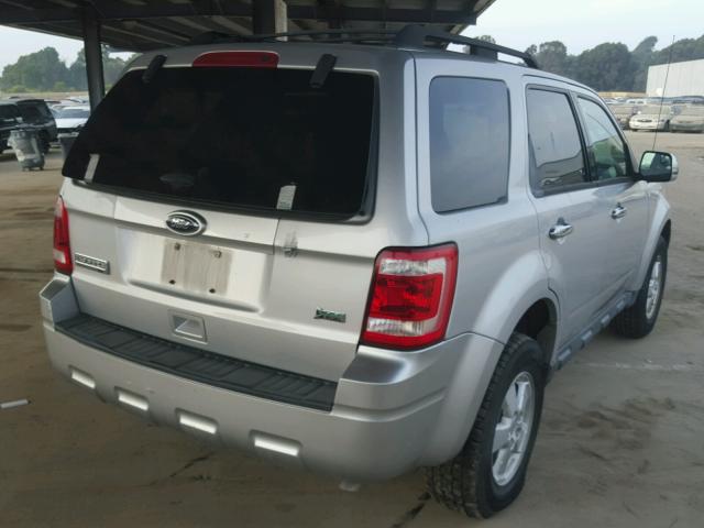 1FMCU0DG7BKA16255 - 2011 FORD ESCAPE XLT SILVER photo 4