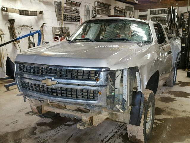 1GCHK44K29E123590 - 2009 CHEVROLET SILVERADO SILVER photo 2