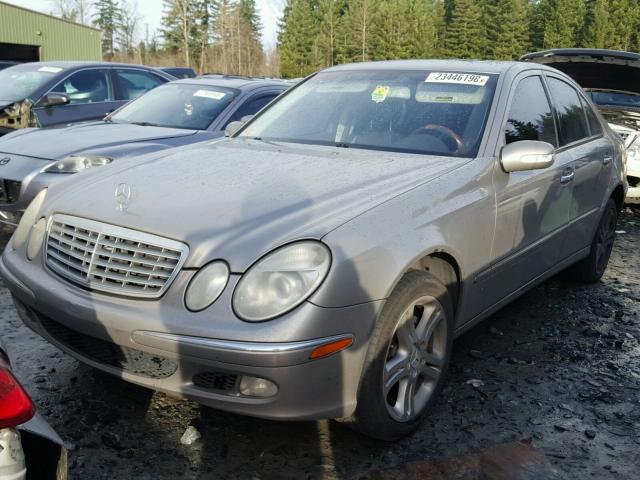 WDBUF70J45A628645 - 2005 MERCEDES-BENZ E 500 SILVER photo 2