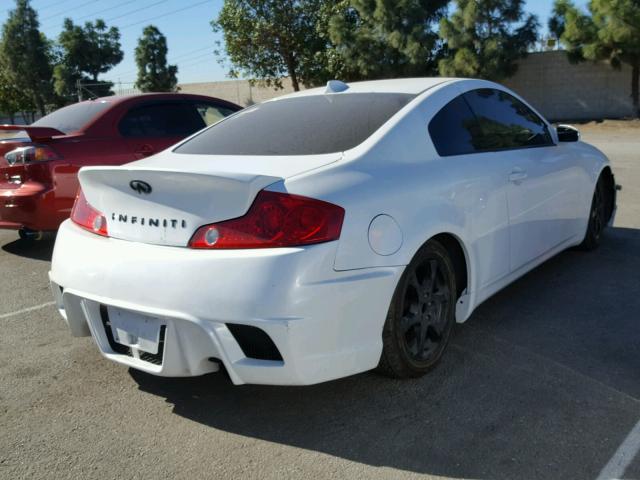 JNKCV54E03M203015 - 2003 INFINITI G35 WHITE photo 4