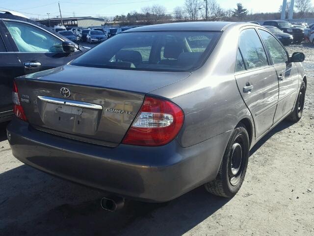 4T1BE32K02U522418 - 2002 TOYOTA CAMRY LE GRAY photo 4