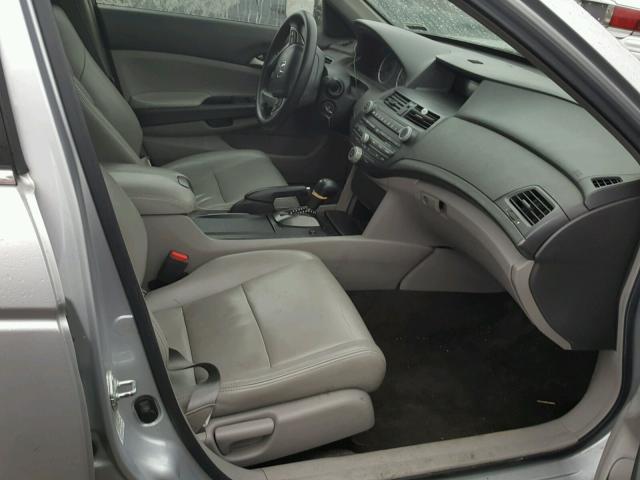 1HGCP263X9A051066 - 2009 HONDA ACCORD LX SILVER photo 5