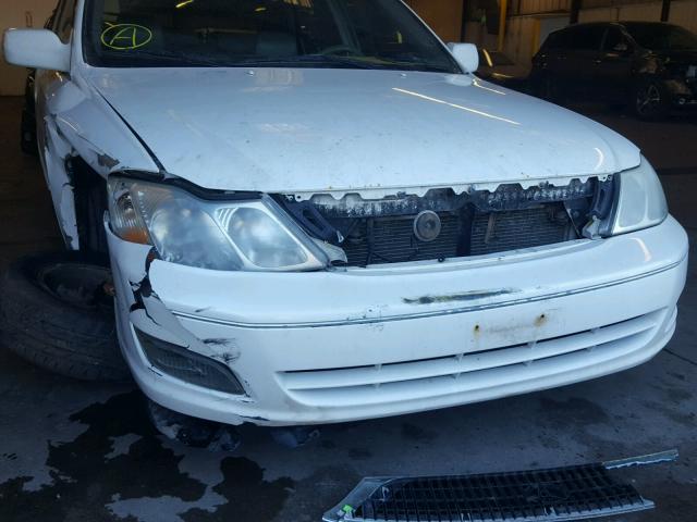 4T1BF28B82U261683 - 2002 TOYOTA AVALON XL WHITE photo 10